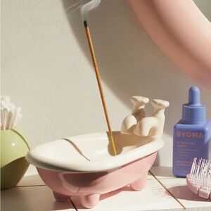 Ceramic Bathtub Incense Holder (UO)